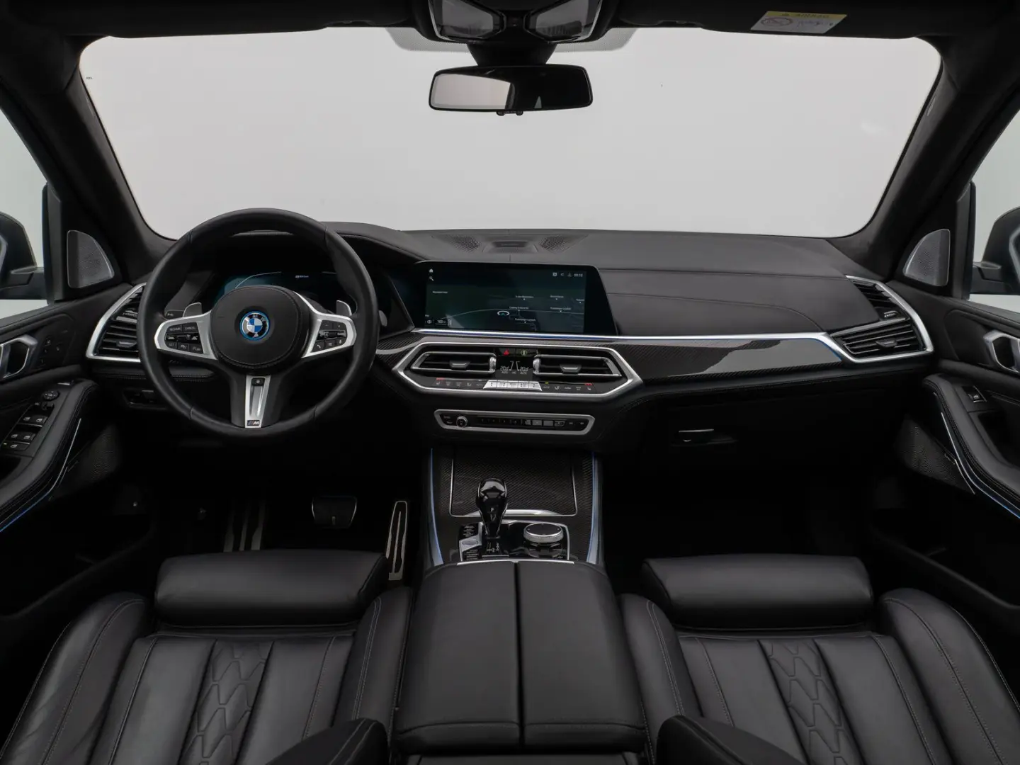 X5 xD45e M Sport Panorama 360°Laser HUD B&W 22
