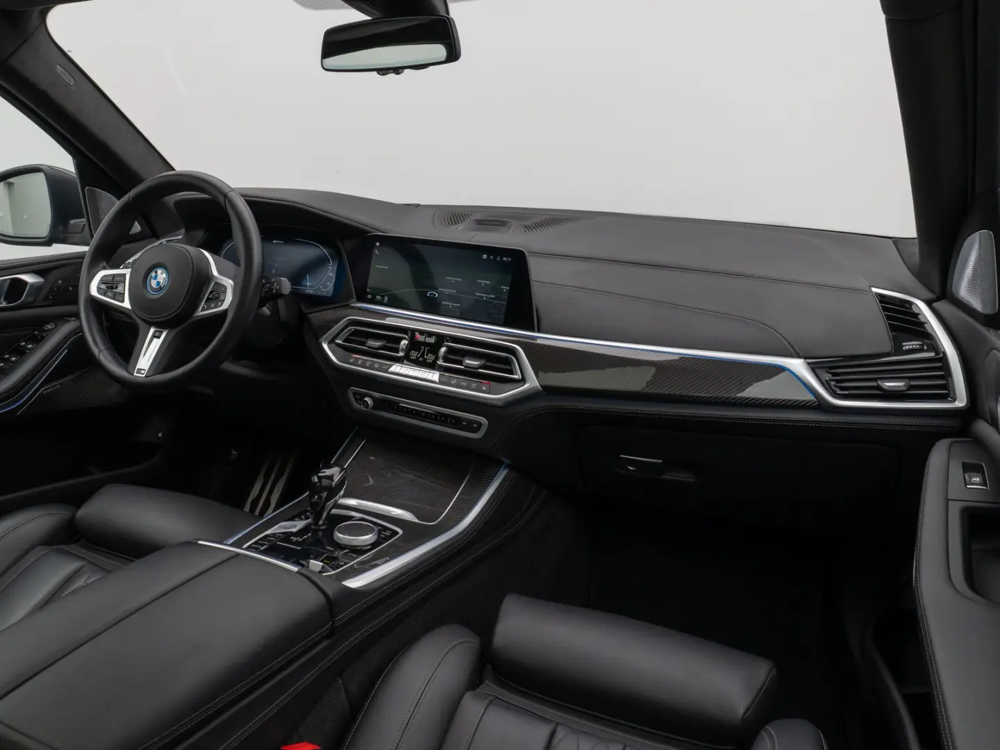 X5 xD45e M Sport Panorama 360°Laser HUD B&W 22