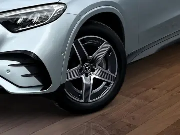 GLC 300 4M AMG+PLUS+AMBIENTE+EASYPACK+LED+KAMERA