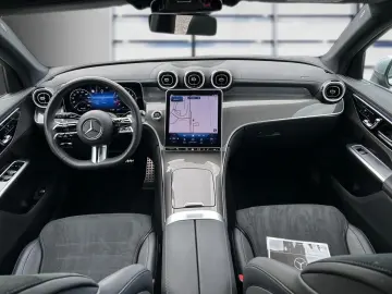 GLC 300 4M AMG+PLUS+AMBIENTE+EASYPACK+LED+KAMERA