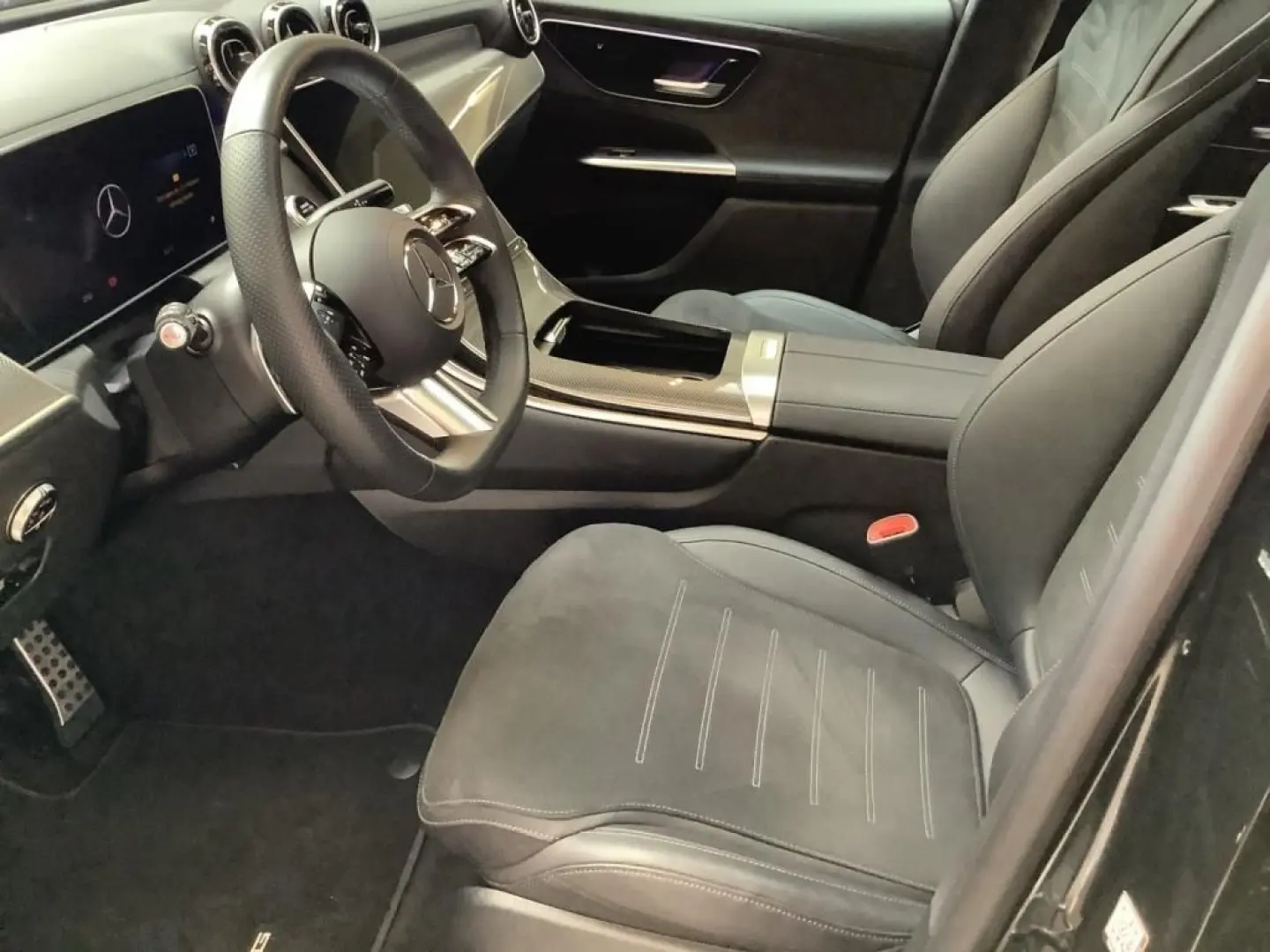 GLC 450 d 4M AMG/NIGHT/19''/DIGITAL/DISTRONIC/AH