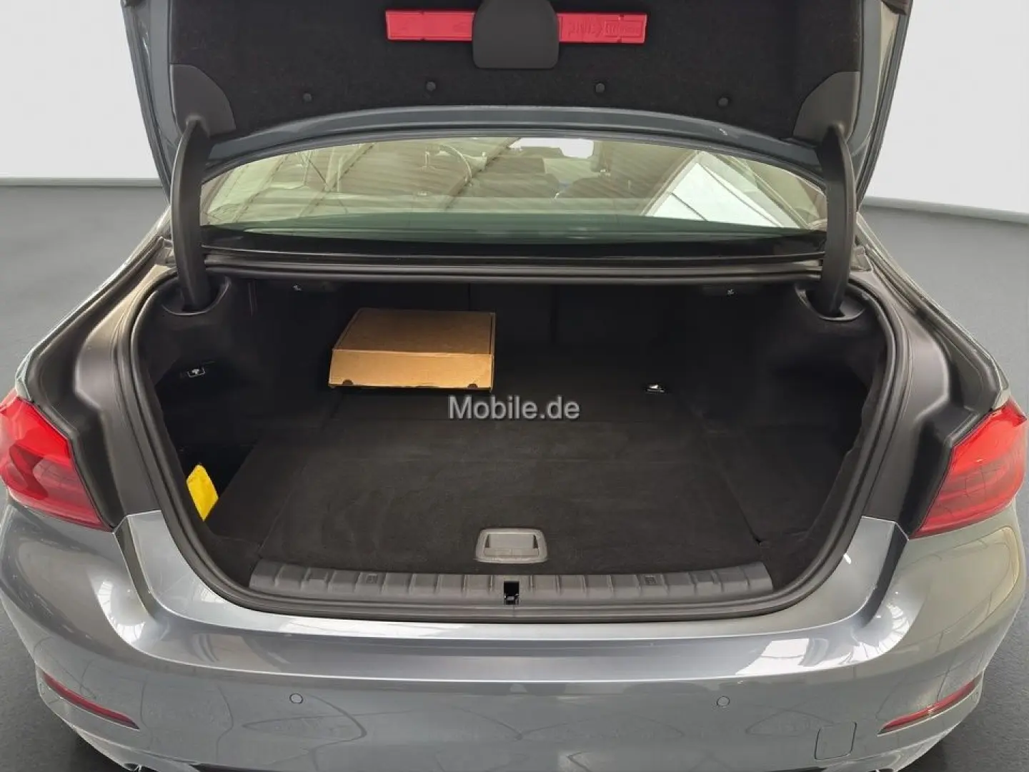 530e xDrive adapLED HUD Harman Glasdach