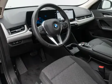 X1 sDrive 18i