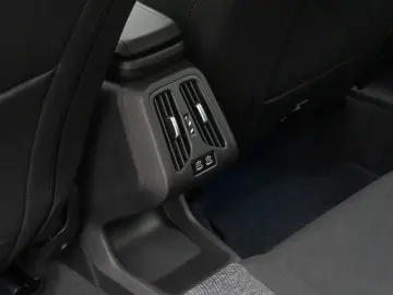 X1 sDrive 18i