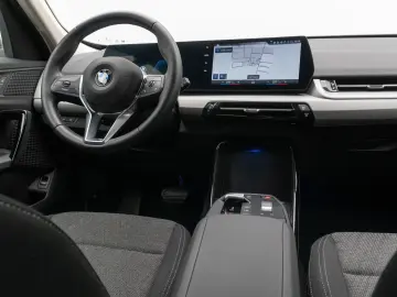 X1 sDrive 18i