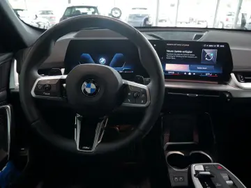 X1 sDrive 20i M Sport