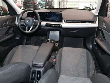 X1 xDrive25e