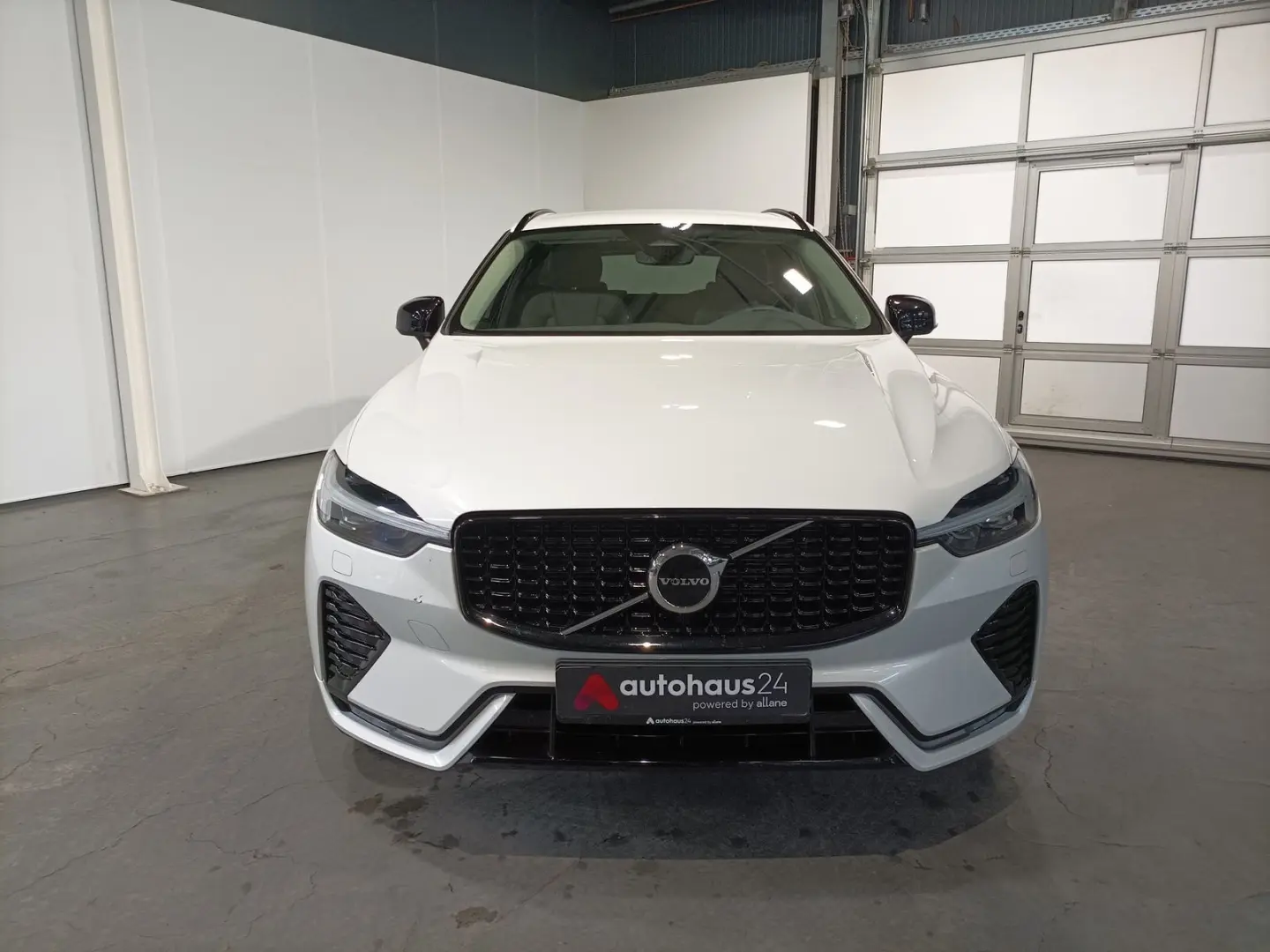 XC 60 B5 AWD Plus Dark LED
