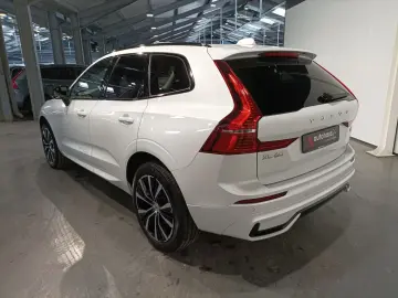 XC 60 B5 AWD Plus Dark LED
