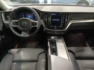 XC 60 B5 AWD Plus Dark LED