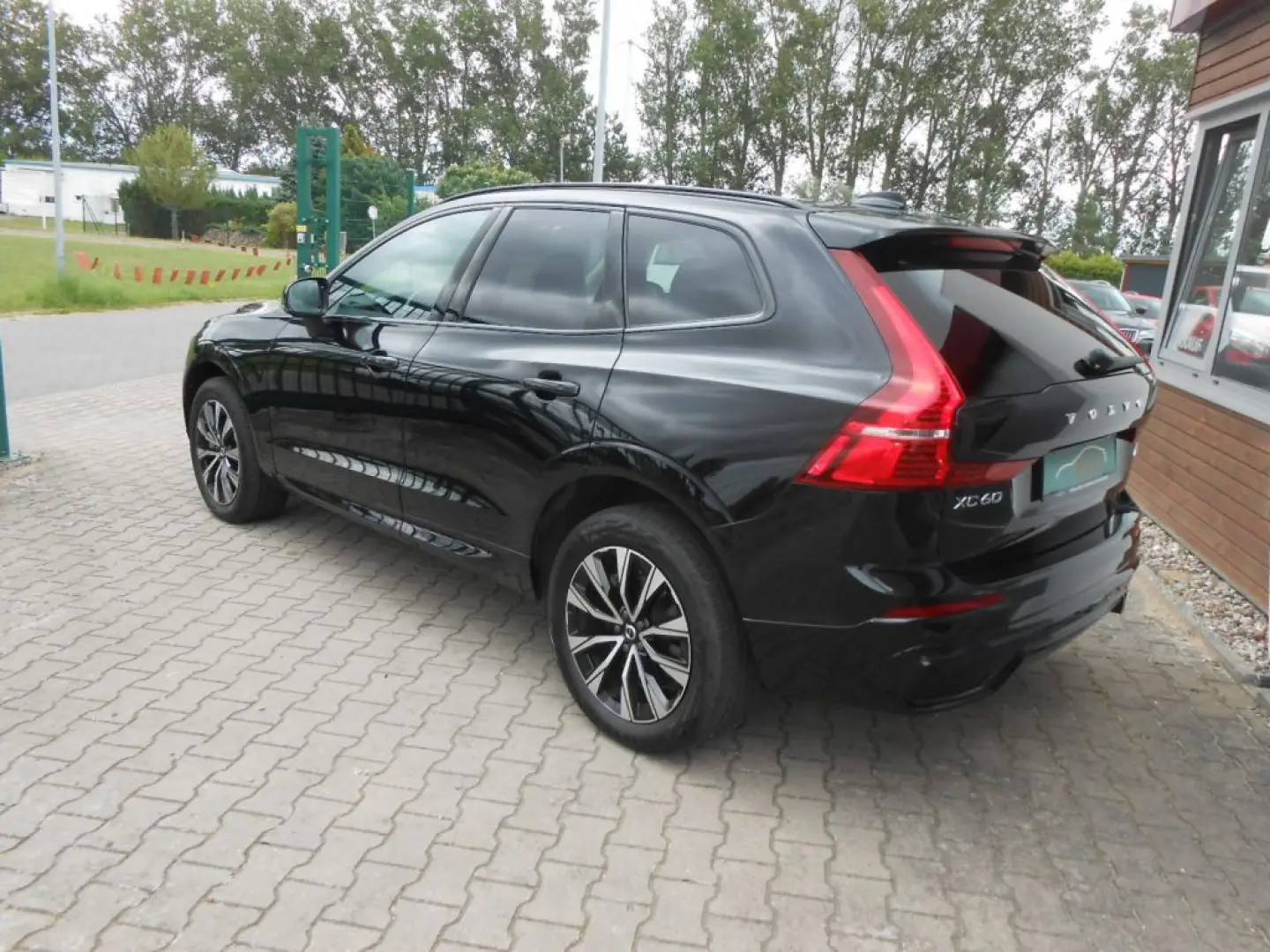 XC60 B4 D AWD Plus Dark