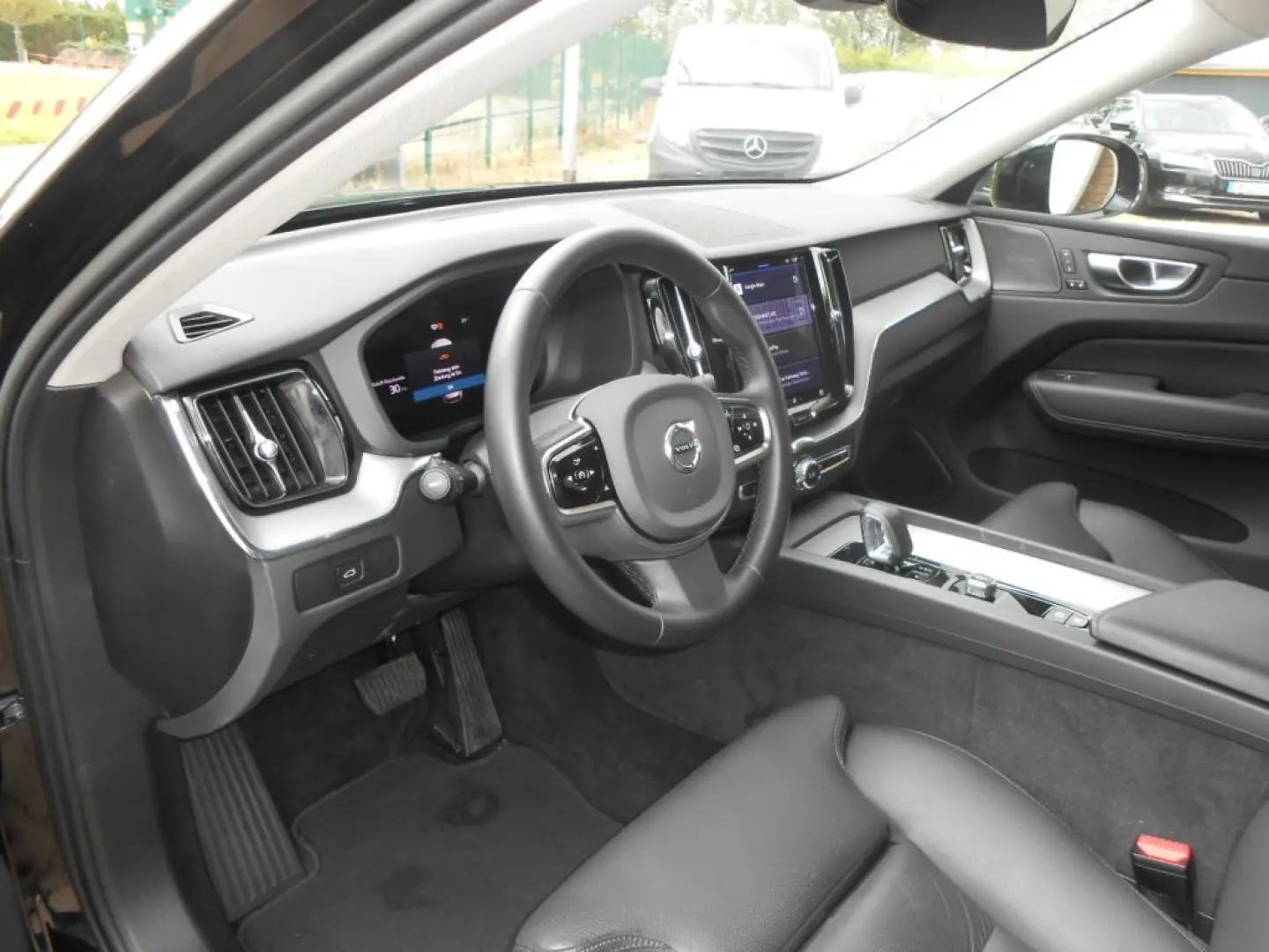 XC60 B4 D AWD Plus Dark