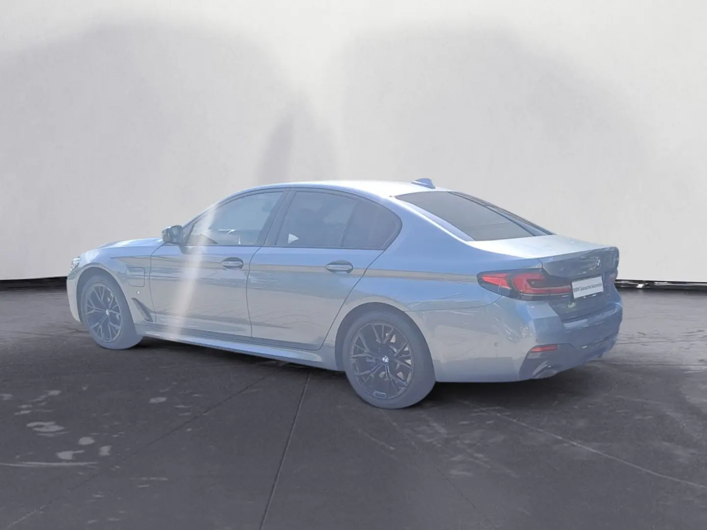 530e xDrive Limousine M Sport AHK Driving Assist