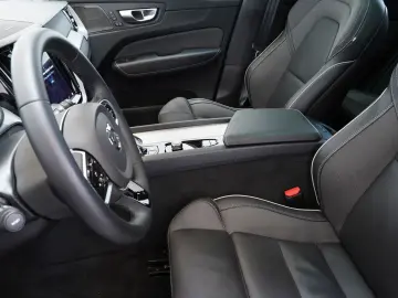 XC60 B4 D AWD Plus Dark