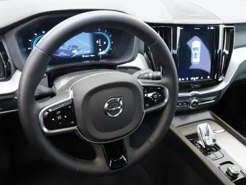 XC60 B4 D AWD Plus Dark