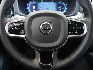 XC60 B4 D AWD Plus Dark