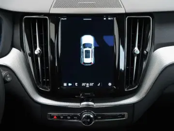 XC60 B4 D AWD Plus Dark