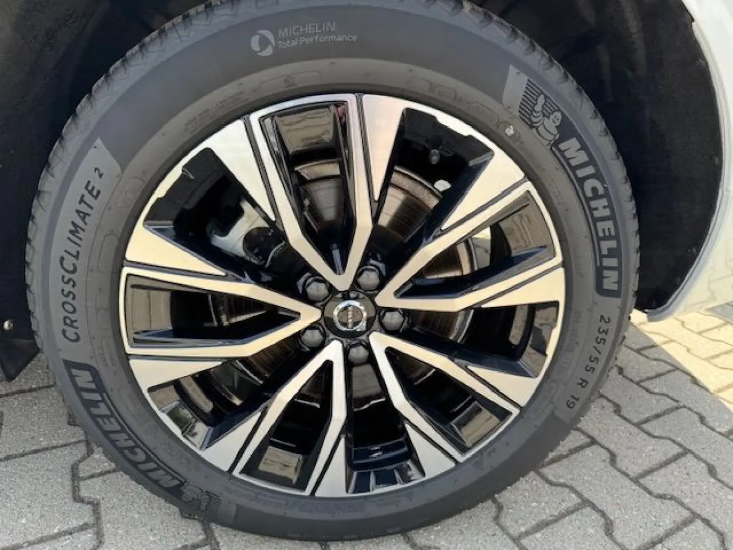 XC60 B4 D AWD Plus Dark