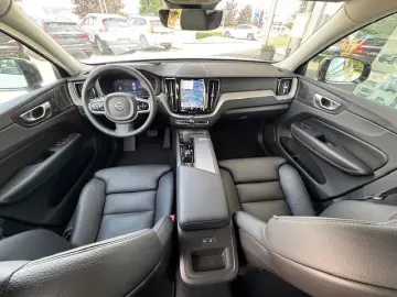 XC60 B4 D AWD Plus Dark