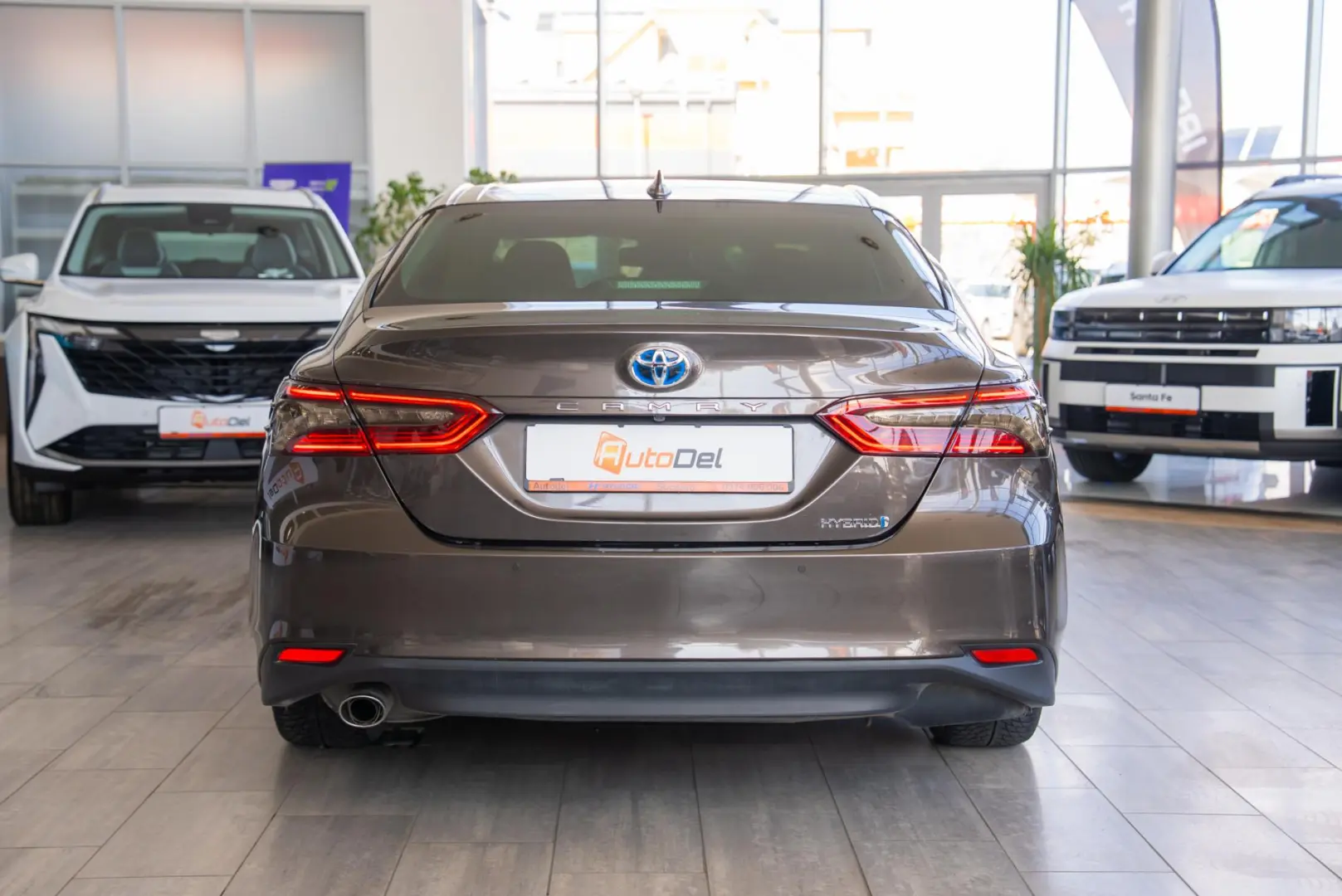 Toyota Camry 2.5 Hybrid e-CVT