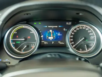 Toyota Camry 2.5 Hybrid e-CVT
