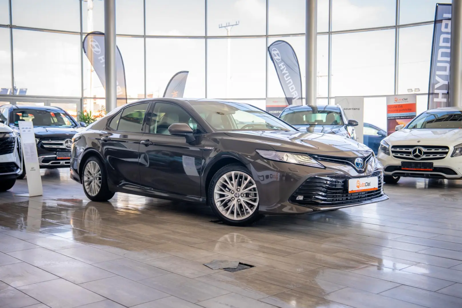 Toyota Camry 2.5 Hybrid e-CVT