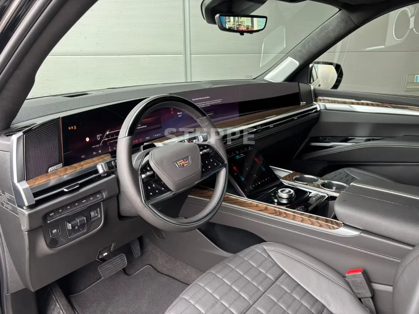 Cadillac Escalade FACELIFT MY25 6.2 V8 ESV Sport