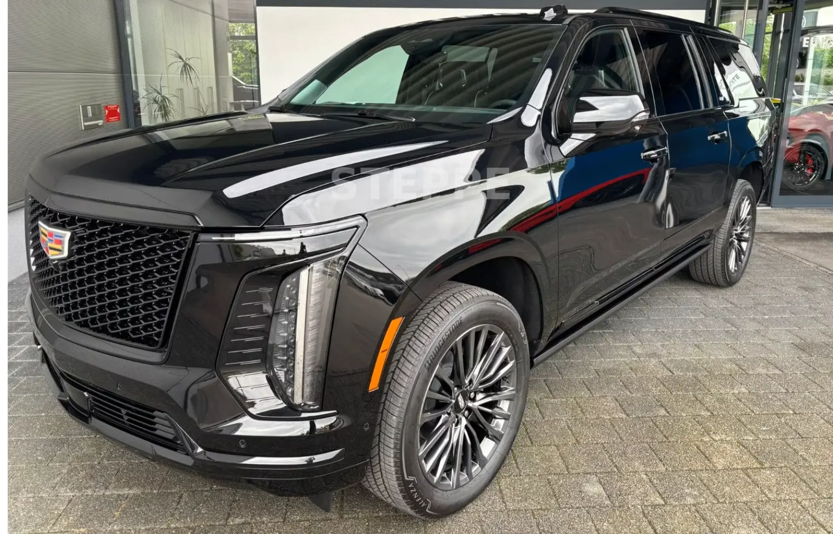 Cadillac Escalade FACELIFT MY25 6.2 V8 ESV Sport