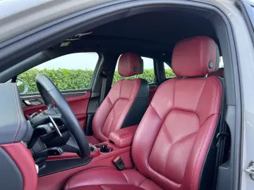 Macan | Panorama Dachsystem | BOSE Surround |
