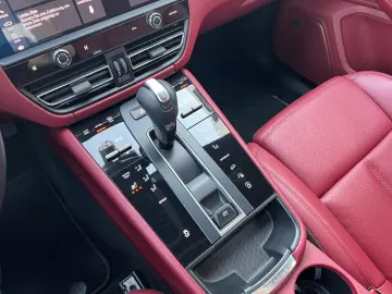 Macan | Panorama Dachsystem | BOSE Surround |