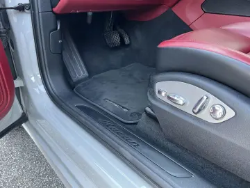 Macan | Panorama Dachsystem | BOSE Surround |