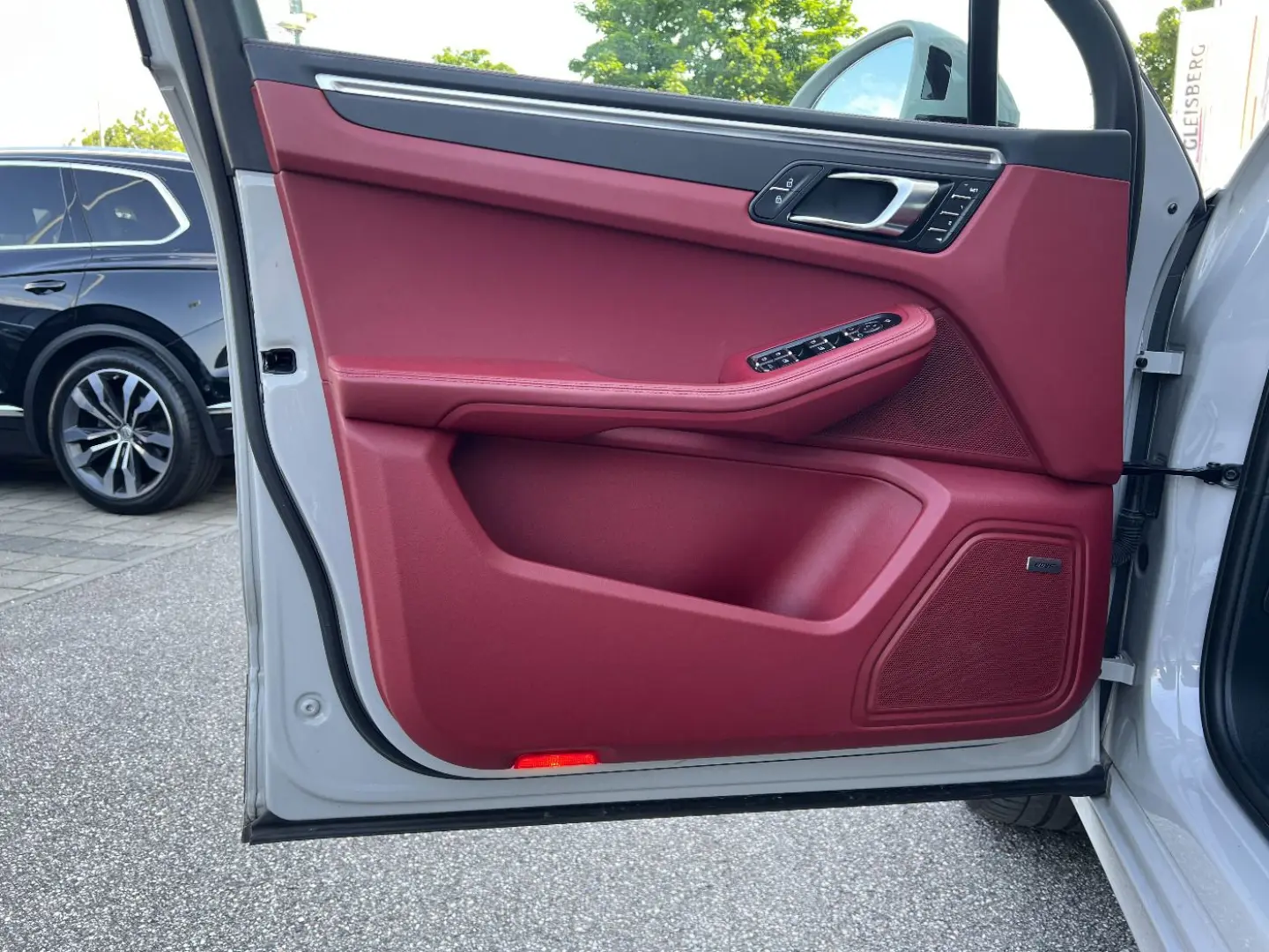 Macan | Panorama Dachsystem | BOSE Surround |