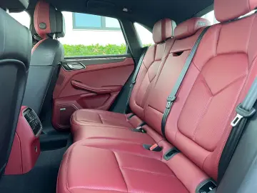 Macan | Panorama Dachsystem | BOSE Surround |