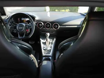 Audi TT RS