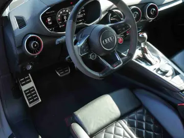 Audi TT RS