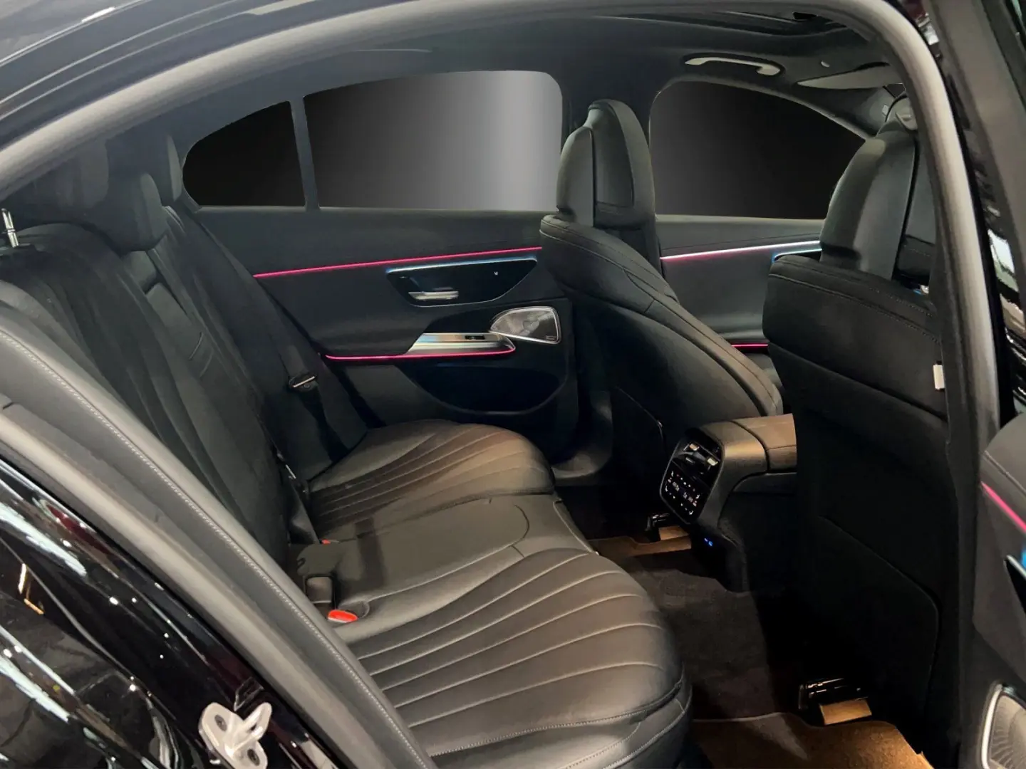 E400e AMG Premium+ AIRMATIC Masage HAL Superscrn