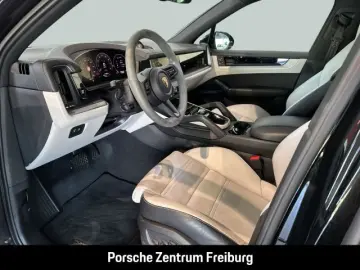 Cayenne E-Hybrid BOSE Sportabgasanlage Panorama