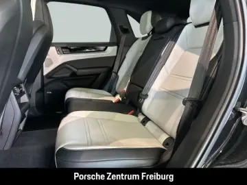 Cayenne E-Hybrid BOSE Sportabgasanlage Panorama