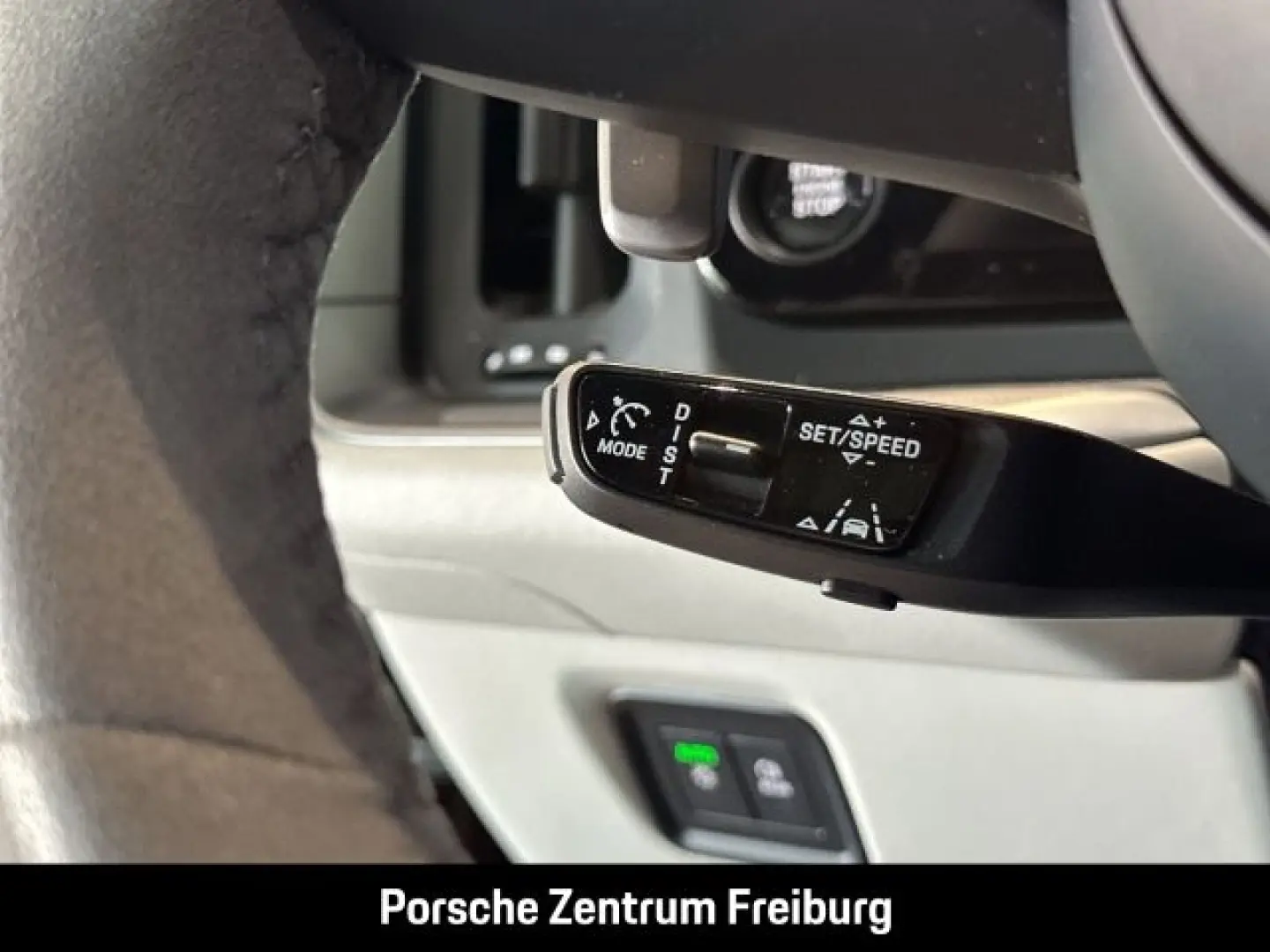 Cayenne E-Hybrid BOSE Sportabgasanlage Panorama