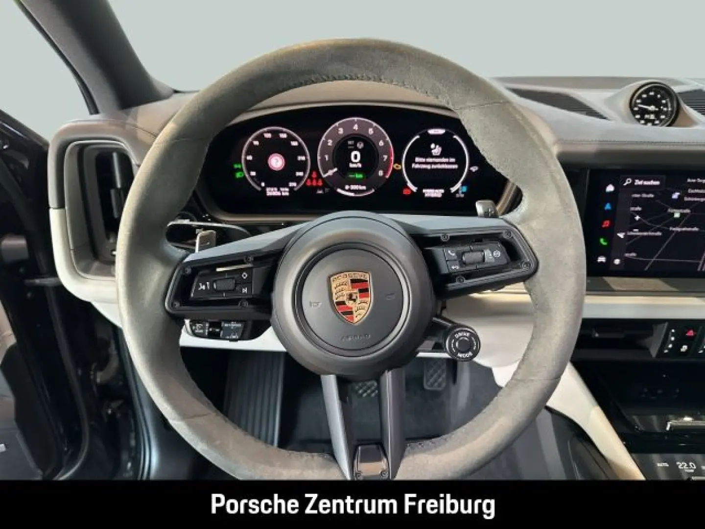 Cayenne E-Hybrid BOSE Sportabgasanlage Panorama