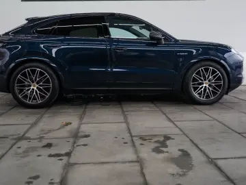 Porsche Cayenne Coupe E-Hybrid MY24*HUD