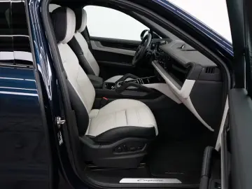 Porsche Cayenne Coupe E-Hybrid MY24*HUD
