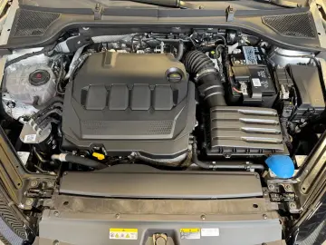 Octavia 2.0 TDI DSG Style SHZ|virt.Cock.|HuD|LED