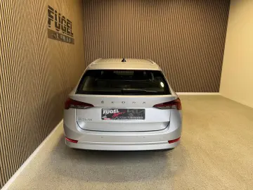 Octavia 2.0 TDI DSG Style SHZ|virt.Cock.|HuD|LED
