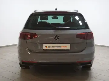 Passat 2.0TDI DSG Business Virtual AHK Navi