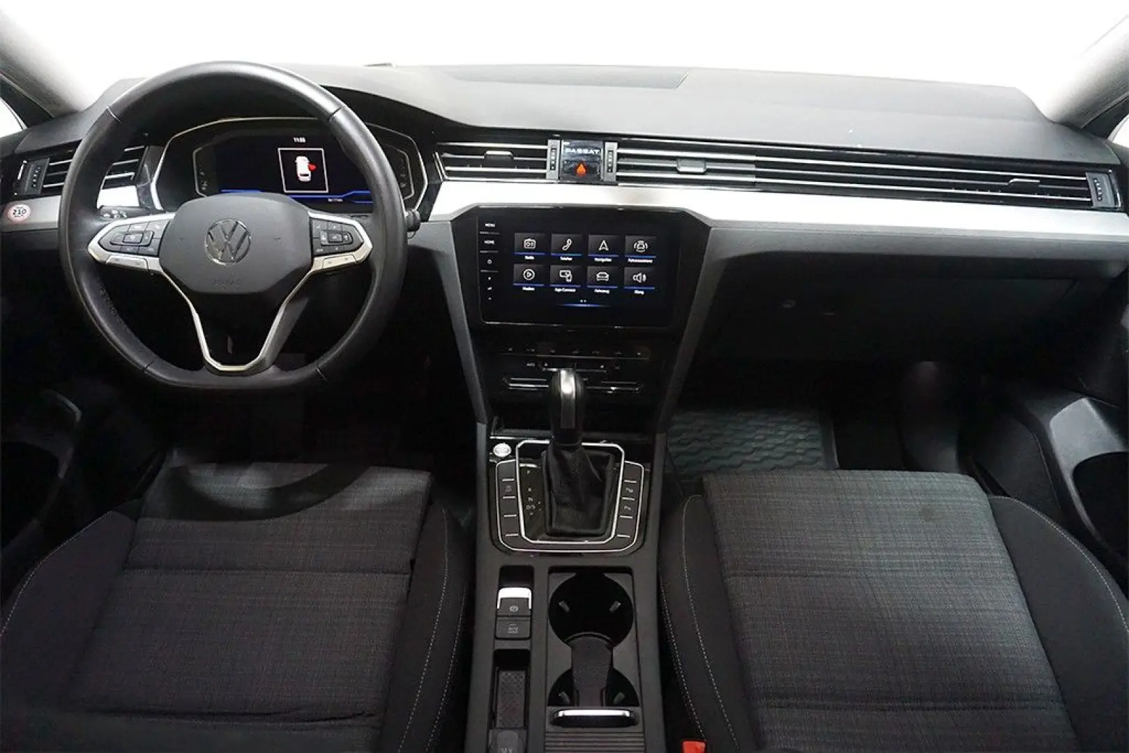 Passat 2.0TDI DSG Business Virtual AHK Navi