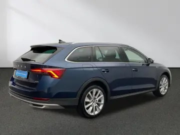Octavia Combi SCOUT 2.0 TDI 4x4 CarPlay Matrix
