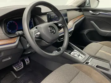 Octavia Combi SCOUT 2.0 TDI 4x4 CarPlay Matrix