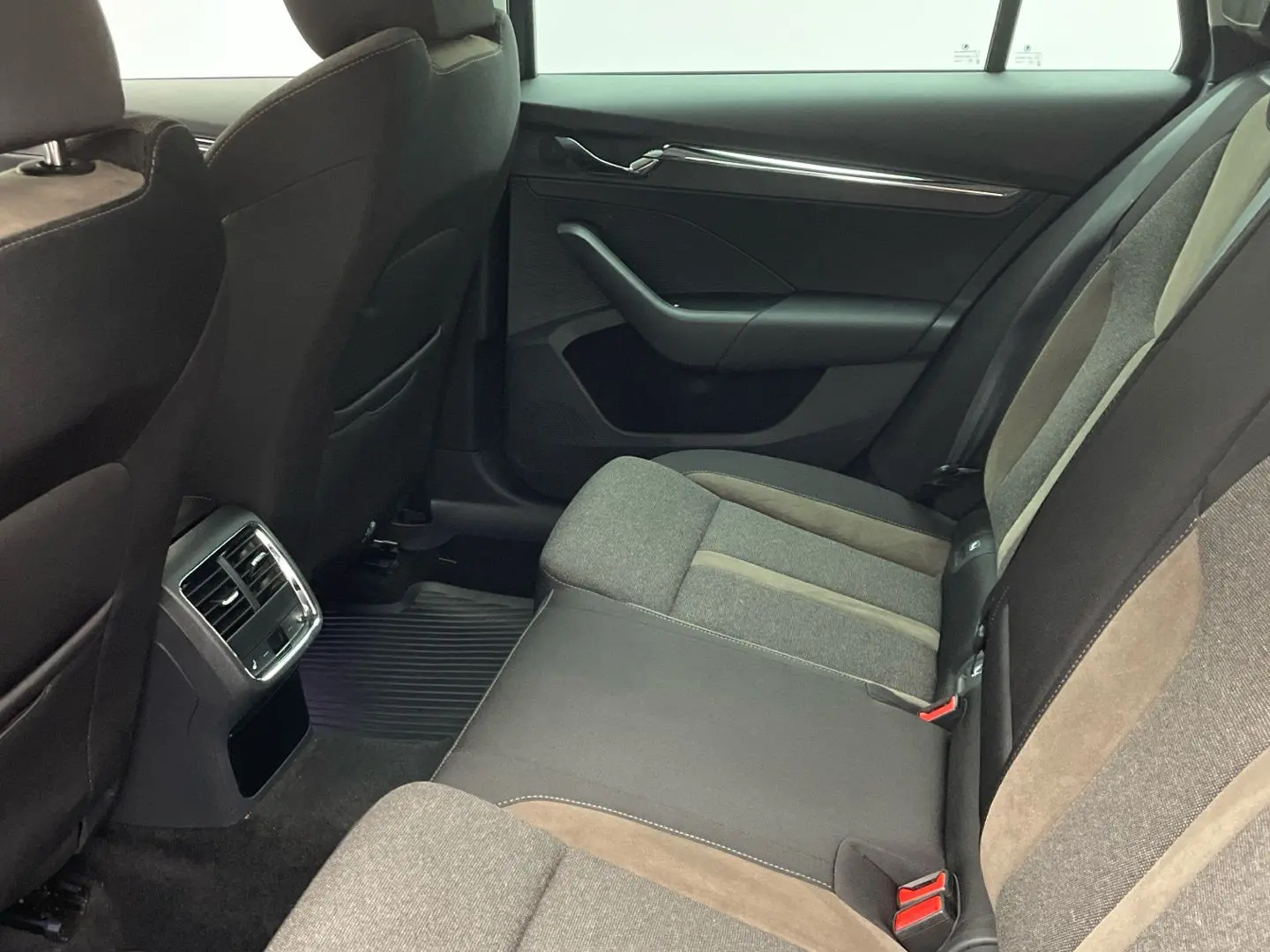 Octavia Combi SCOUT 2.0 TDI 4x4 CarPlay Matrix