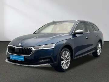 Octavia Combi SCOUT 2.0 TDI 4x4 CarPlay Matrix